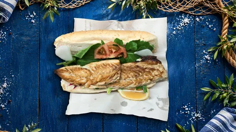 Uskumru Ekmek Arası