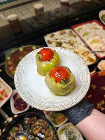 Z. BİBER DOLMA