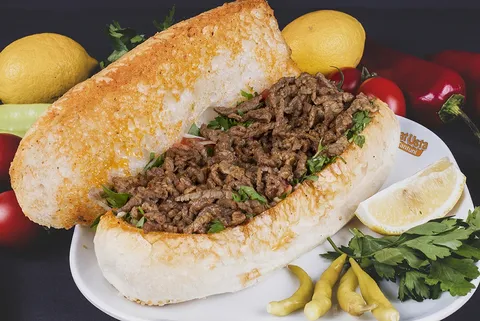 Et Tantuni Ekmek